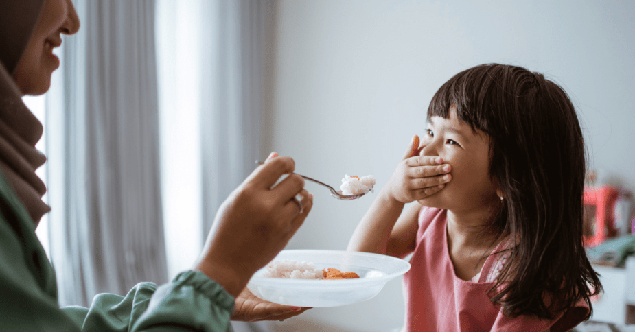 The Joy of Eating with our Hands: Discovering the Proven Benefits for Kids
